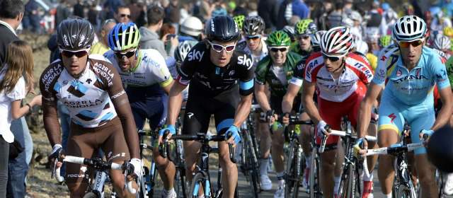 Rigo Urán, Nairo y Betancur se metieron a la candela en Europa | Carlos Alberto Betancur atacó ayer en la París-Niza. FOTO AFP