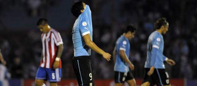 Uruguay se quedó con trece puntos a la espera de los demás resultados. FOTO AP.