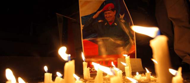 En Venezuela los chavistas han expresado su profundo dolor por la muerte del presidente Chávez. FOTO AP