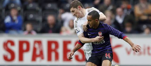 Arsenal y Swansea empataron y jugarán partido de desempate | FOTO REUTERS