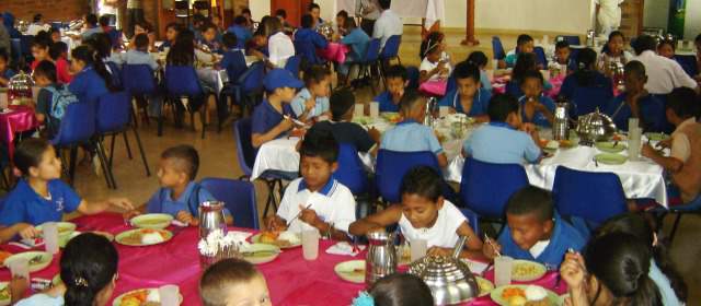 La Fundación Saciar: un banco que alimenta | Dentro de las organizaciones que son apoyadas por la Fundación Saciar están los comedores infantiles. FOTO CORTESÍA