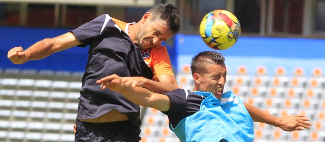 Ante Tolima, DIM sale por la cuota inicial en la Liga | Así, con intensidad, el Medellín afrontó la pretemporada. Lo demuestran Diego Herner y John Hernández, durante un entrenamiento en el estadio Atanasio Girardot. FOTO ROBINSON SÁENZ
