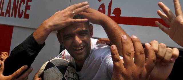 Futbolista palestino liberado por Israel tras llamamientos de Fifa y Fifpro | FOTO AP