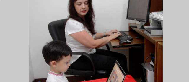 Hay 19 mil cupos gratis para formarse en teletrabajo | La investigadora Herlaynne Segura, teletrabaja hace 6 años y ahora busca certificarse en esta modalidad laboral. FOTO archivo