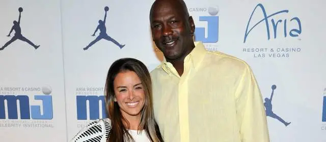 Michael Jordan celebra el nacimiento de sus hijas gemelas | FOTO AP