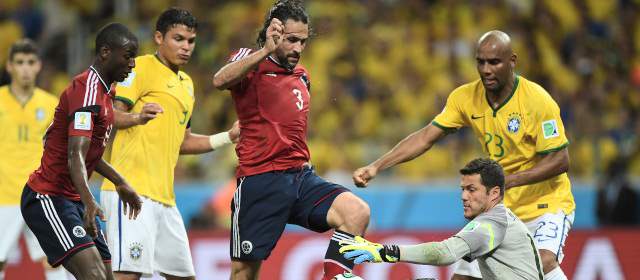 Derrota que no empaña el éxito | En ningún momento del partido Colombia bajó los brazos y Brasil sufrió más de la cuenta para ganar el juego. FOTO AFP