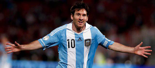 Argentina superó a Chile y sigue liderando las Eliminatorias | FOTO REUTERS