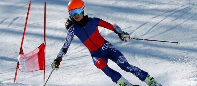 Vanessa-Mae, del violín al slalom gigante en Sochi | Vanessa-Mae es una reconocida violinista en el ámbito internacional. Competirá en el slalom gigante. Ella nació en Singapur, se crió en Gran Bretaña y representa a Tailandia. FOTO REUTERS