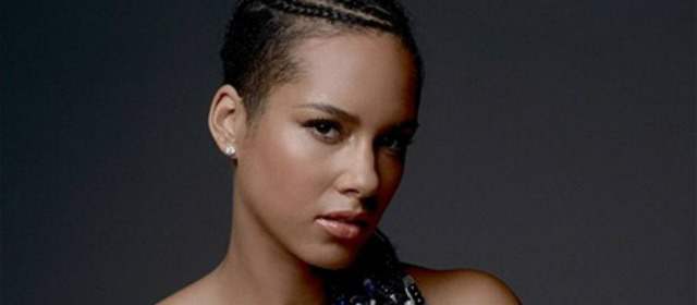 Alicia Keys promueve la paz con un desnudo | Foto Instagram Aliciakeys
