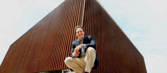 El reto de Rico es impulsar la ciudad como una marca | En sus dos aspiraciones a la Alcaldía, Gabriel Jaime Rico ha pregonado la internacionalización de Medellín. Sin alcanzar aún el primer cargo, ya tiene las llaves para lograrlo. FOTO JUAN ANTONIO SÁNCHEZ