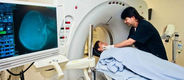 La Clínica Las Vegas renovó su zona de urgencias e imagenología con tecnología de vanguardia. FOTOGRAFÍAS CORTESÍA Y JONATHAN CARVAJAL