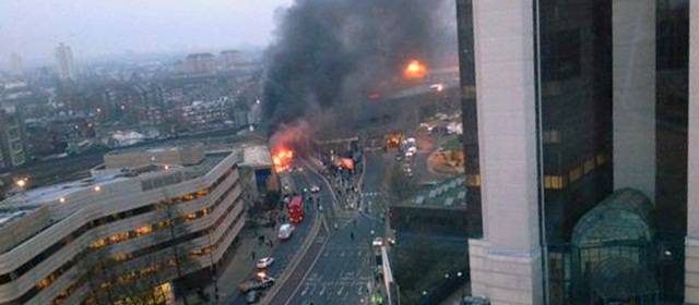 Dos muertos al estrellarse un helicóptero en Londres |