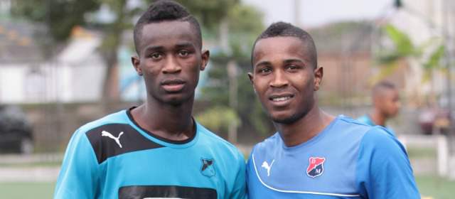Dinastía Mena aporta en el nuevo proceso del DIM | Johnny y Jéfferson Mena, hermanos que comparten experiencia en el Independiente Medellín. FOTO Hernán Vanegas