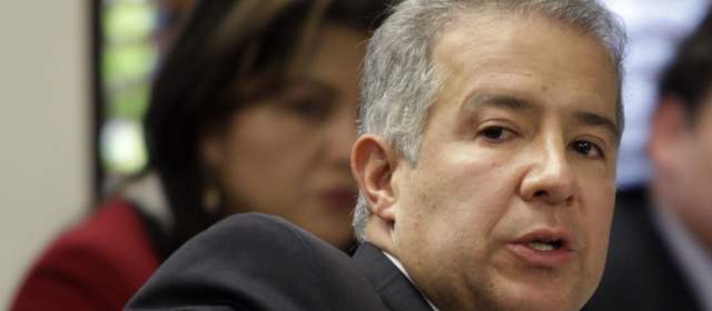 Defensa de Petro pediría que juez suspenda competencia del Procurador |