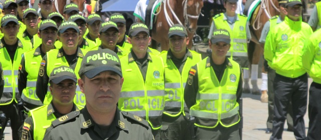 Combos de Altavista y La Sierra son el reto de los 1.200 hombres de Unipol | El 25/10/12 presentaron en sociedad al coronel Alvarado y Unipol, en La Alpujarra. FOTO NELSON MATTA