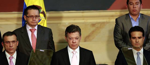 “Que otros se feliciten por la guerra, yo me la juego por la paz”: Santos |