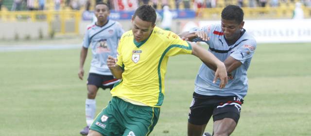 Sin novedades, Junior viajó a Chile para debutar ante Unión Española | Junior cayó este domingo en la segunda fecha de la Liga Postobón ante el Real Cartagena 2-1 en la heroica. FOTO COLPRENSA