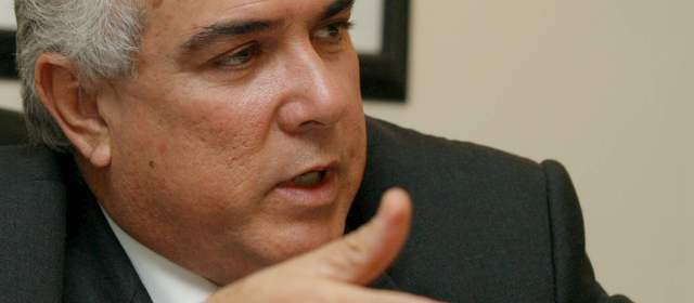 Dictada medida de aseguramiento contra Jorge Visbal, embajador de Colombia en Perú | Lo hizo por su presuntos vínculos con el paramilitarismo cuando fungió como presidente de la Federación de Ganaderos.