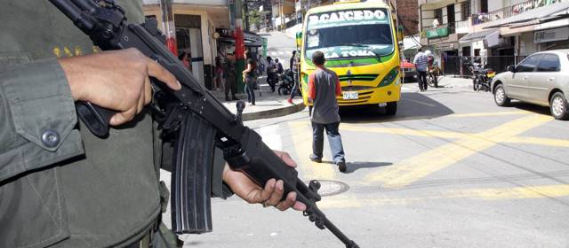 Desde mayo, la Policía incrementó el número de hombres en ambas zonas. Foto Hernán Vanegas