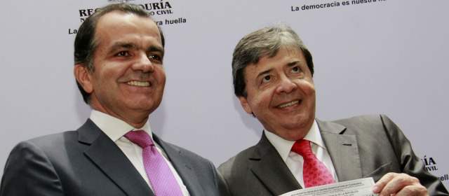 Zuluaga y Trujillo sellan alianza por la seguridad | Óscar Iván Zuluaga fue ministro de Hacienda del gobierno de Álvaro Uribe. Trujillo fue ministro y embajador. FOTO COLPRENSA