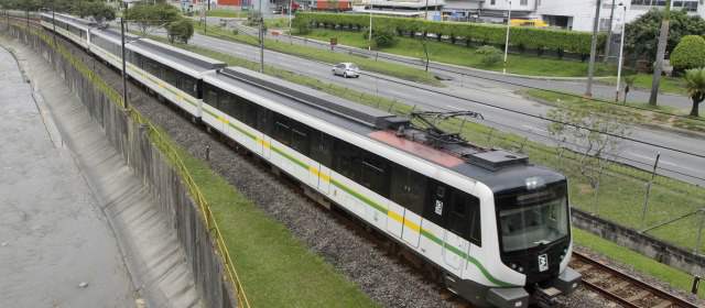 En la emergencia, el metro dejó de recibir 1.100.000 usuarios | Unos 100.000 usuarios se afectaron cada día que el metro no funcionó entre Poblado y Envigado. FOTO HERNÁN VANEGAS OCHOA