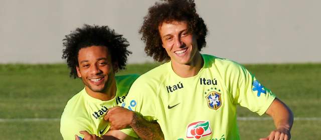 El superclásico que convoca al "jogo bonito" | Marcelo y David Luiz, en la práctica final de Brasil. FOTO Reuters