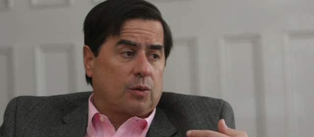 "Las Farc deben meterle el acelerador a la negociación": Cristo |