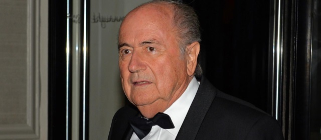 Blatter afirmó en unas declaraciones que Cristiano es "como un comandante sobre el campo" y que "gasta más en su peluquero". FOTO AP