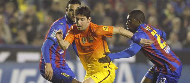 Barcelona golea 4-0 al Levante con un juego arrollador de Messi e Iniesta |