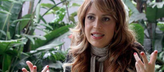 "Les ofrezco mis disculpas a quienes ofendí": Alejandra Azcárate |