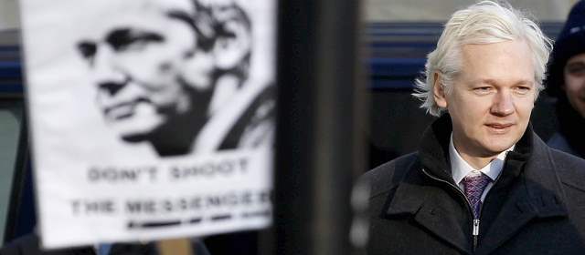 Embajada de Ecuador en Londres pendiente por declaraciones de Assange y Garzón |