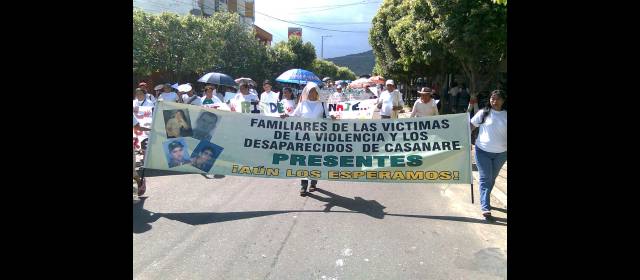 Víctimas piden no extradición de "Martín Llanos" | Asociaciones de Víctimas de Casanare, donde delinquieron las autodefensas, clamaron por la verdad. FOTO COLPRENSA