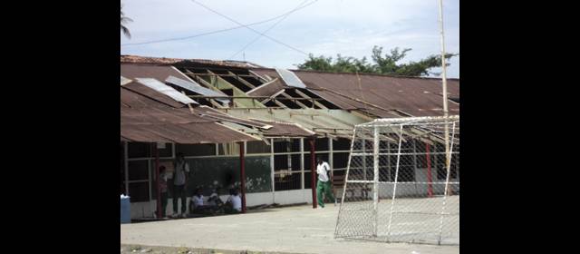 Por su topografía, Antioquia es nido de vendavales | Escuela destechada por un vendaval en Nechí, Bajo Cauca antioqueño FOTO CORTESÍA DAPARD