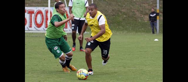 Nacional ataca la definición para celebrar | Nacional trabaja en fútbol ofensivo con Mac. FOTO DONALDO ZULUAGA