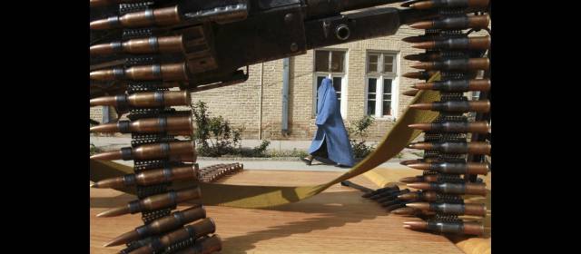 La violencia en Afganistán frena la salida de la ONU | El país vive un proceso de transferencia de la seguridad a las fuerzas afganas. FOTO REUTERS