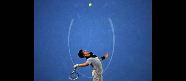 Australia les cobra, y duro, a los grandes | El año pasado, Djokovic mantuvo a raya a Wawrinka 12-10 en el quinto set en cuartos de final. Ayer fue al revés. FOTO AFP