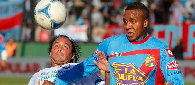 Arsenal se quedó con el Clausura argentino | El colombiano Carlos Carbonero estuvo presente en la conquista del Arsenal. FOTO REUTERS