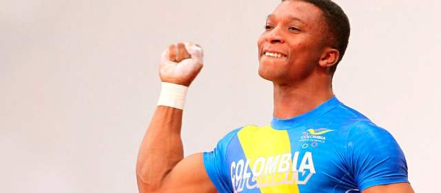 Figueroa no promete, solo gana | Óscar Figueroa había ganado dos platas (arranque y total) en el Mundial de 2006, cuando se entregaban tres preseas. FOTO EFE
