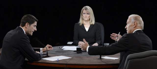Joe Biden y Paul Ryan chocaron sobre política externa y economía | Martha Raddatz moderó el debate entre los candidatos a la Vicepresidencia, Joe Biden y Paul Ryan en el Centre College, de Danville. Foto: AP