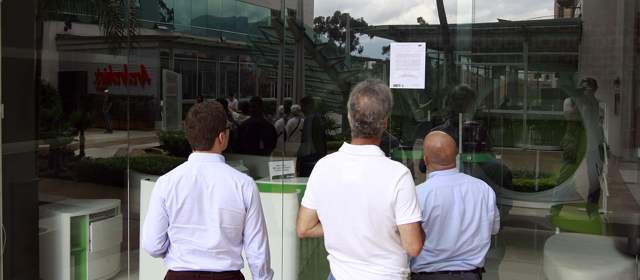 Interbolsa: Superfinanciera aclaró que la toma de posesión sólo es para la Comisionista Interbolsa | Foto Donaldo Zuluaga | Así estaban este viernes las oficinas de Interbolsa en Medellín.