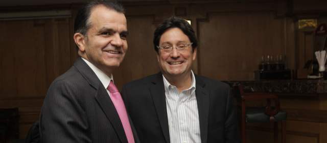 Zuluaga reconoció que no ha vuelto a cruzar palabras con Pacho Santos |