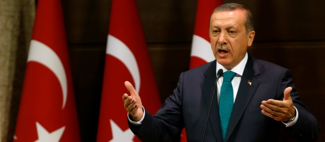 Erdogan aseguró que las medidas anunciadas "no son las primeras ni serán las últimas" y reconoció que "no son el resultado de una negociación sino el resultado de las demandas del pueblo". FOTO REUTERS