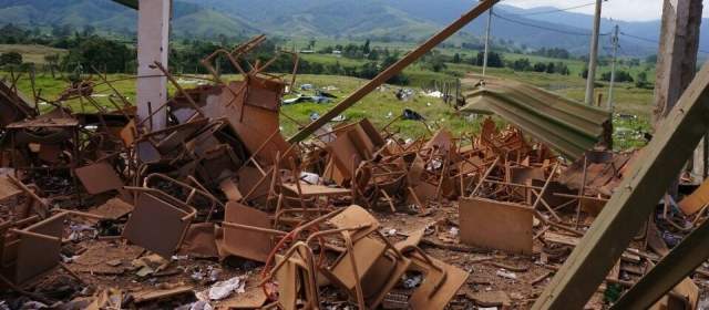 Farc cometen más de 170 acciones criminales por mes, afirmó León Valencia | La escuela de la vereda Balsillas, jurisdicción del municipio de San Vicente del Caguán (Caquetá) fue atacada, según el Ejército, por la columna Teófilo Forero Castro de las Farc este fin de semana.