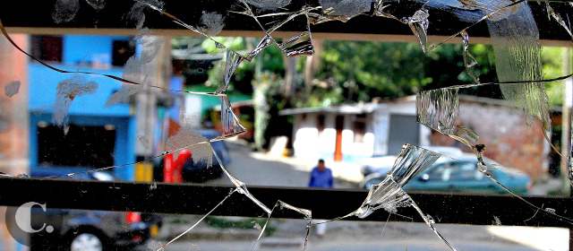 Estudian plan de prevención contra las balas perdidas | Las balas perdidas dejaron en 2013 a 48 víctimas fatales en Medellín. Este año las autoridades reportan tres casos FOTO DONALDO ZULUAGA