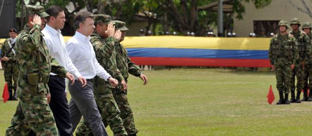 Se mantiene la ofensiva para lograr la paz: Presidente Santos