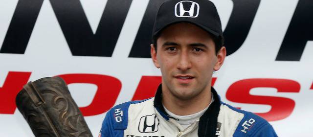 "Ganar carrera en Indycar es simplemente increíble" | Carlos Huertas, al lado de Juan Pablo Montoya, es otro ganador de la IndyCar, la prueba más importante en E.U. FOTO CORTESÍA