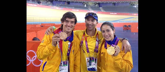 Nueva Zelanda, la próxima parada de los olímpicos | Carlos Mario Oquendo y Mariana Pajón acompañados del seleccionador nacional Germán Medina, en Olímpicos 2012. FOTO ARCHIVO