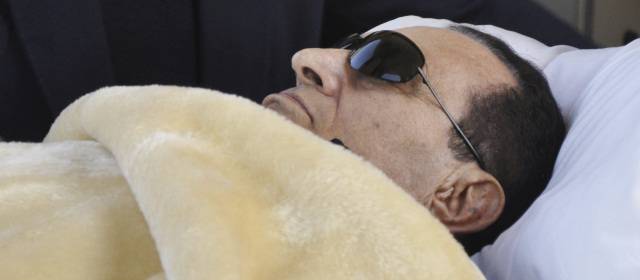 Mubarak debería desplazarse "con toda libertad" por Egipto: abogado defensor | FOTO ARCHIVO