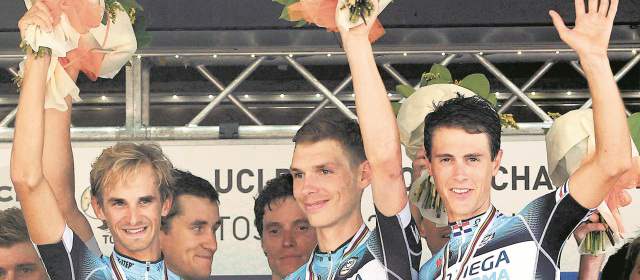 El nuevo equipo de Rigo ganó el oro del Mundial | Michal Kwiatkowski, Tony Martin y Niki Terpstra, tres de los integrantes del equipo campeón en el Mundial de Italia. FOTO AP