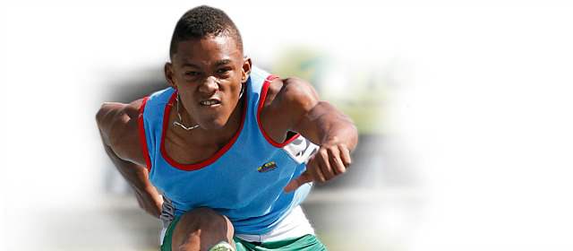 Joshuan saltó del fútbol al atletismo | Joshuan Berríos se esfuerza para llegar lejos en el atletismo, a su corta edad empieza a ganar respeto. FOTO DONALDO ZULUAGA